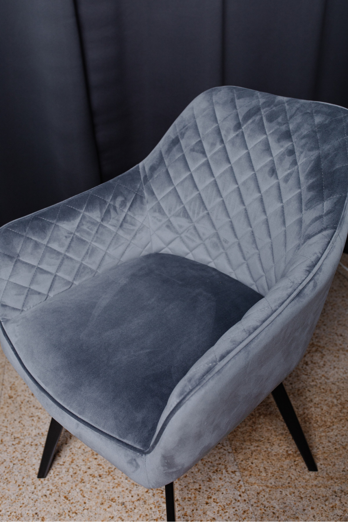 Стілець поворотний R-63 сірий + чорний